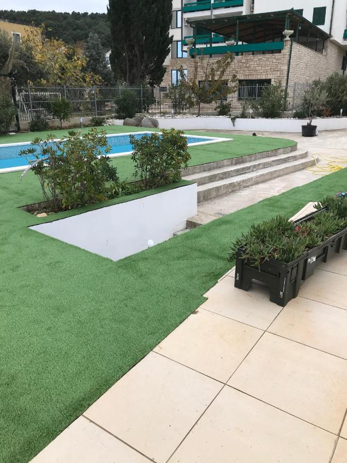 Villa Unique Sur La Plage Pour Des Vacances Inoubliables En Famille Ou Entre Amis Pour 10 Personnes Slatine Zewnętrze zdjęcie